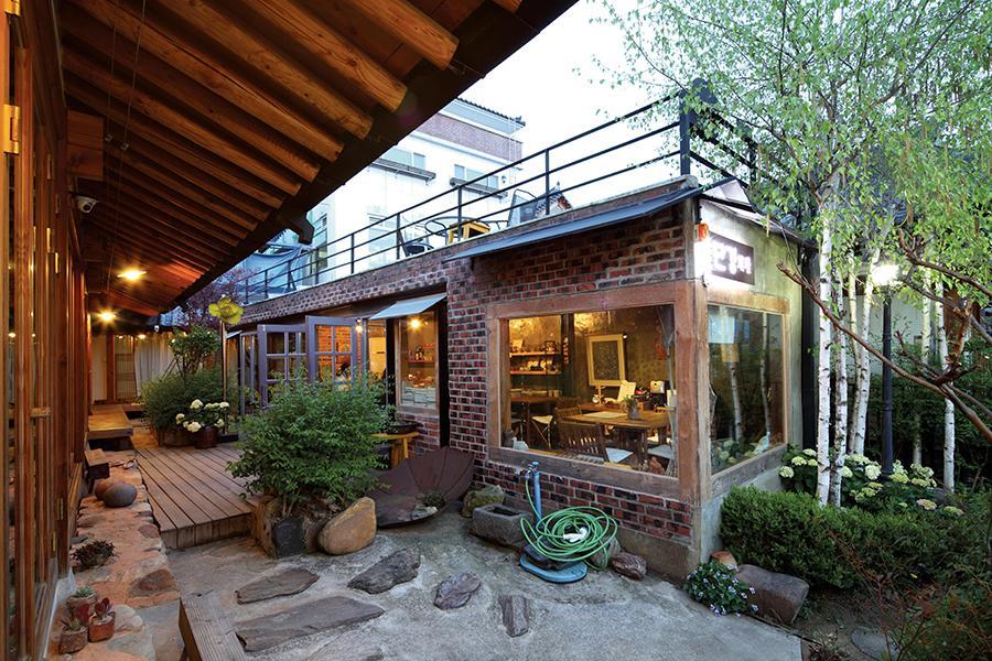 Dan Kyung Hotel Чонджу Екстериор снимка